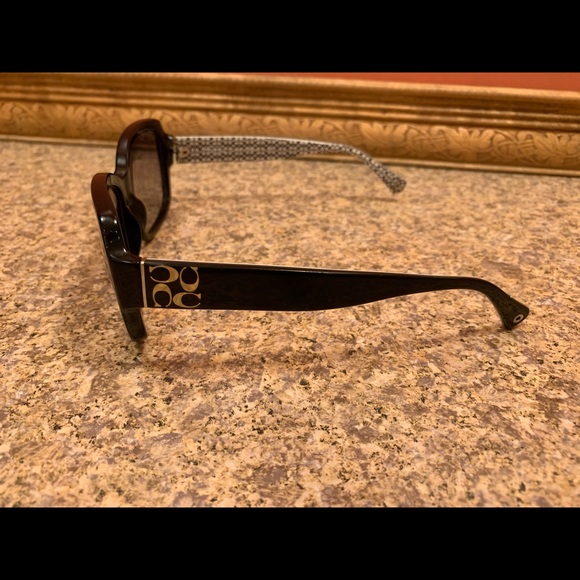 COACH SUN GLASSES ! NEW CONDITION! ! - Picture 2 of 8